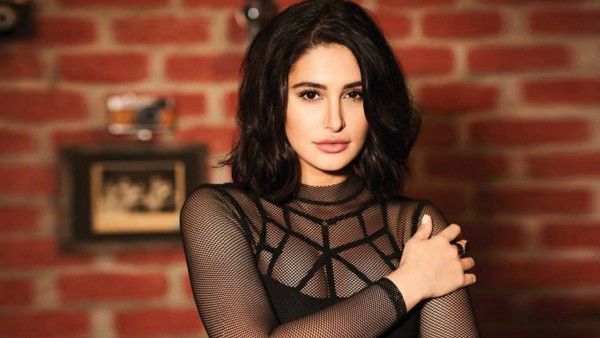 'পাহাড়ের উপর থেকে চিৎকার করে যদি বলতে পারতাম!' উদয় চোপড়ার সঙ্গে ব্রেক আপের কারণ কী? মুখ খুললেন নার্গিস