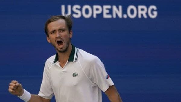 US Open: ইউএস ওপেন খেতাব জিতলেন মেদভেদেভ, হতাশায় জকোভিচের কীর্তি অবাক করবে!