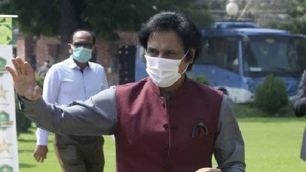 পিসিবি চেয়ারম্যান রামিজ রাজার উপর ক্ষিপ্ত পাকিস্তান ক্রিকেটের অন্যতম মহাতারকা, পিসিবি'র দায়িত্বলেন বিরাট হুমকি