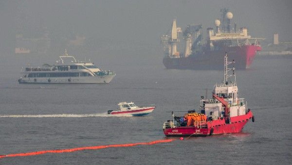 ২৬/১১-র ছায়া, মুম্বই উপকুলে দেখা গেল অচেনা ট্রলার
