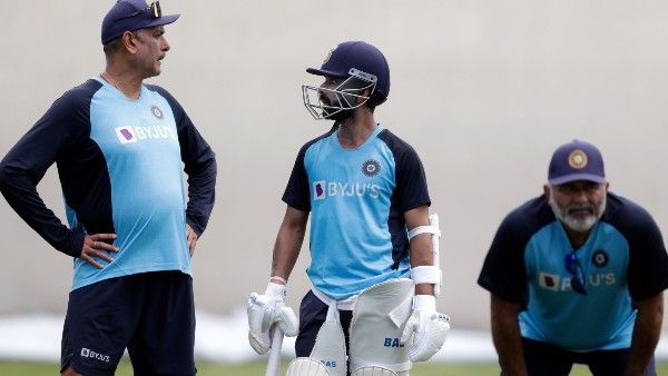 টি২০ বিশ্বকাপের পরও বিরাট কোহলিদের হেড স্যার কি সেই রবি শাস্ত্রী, নাকি নতুন মুখের আগমন