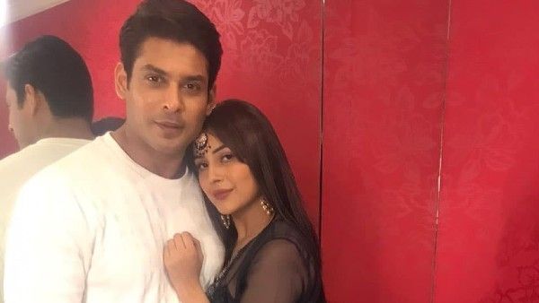 ছোটপর্দার ‘‌ক্যাসানোভা’‌ সিদ্ধার্থ শুক্লা অতীতে সম্পর্কে জড়িয়েছেন বহু অভিনেত্রীর সঙ্গে
