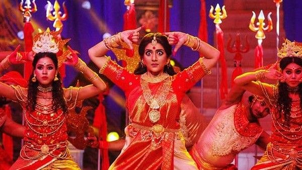 মহালয়ার অনুষ্ঠান নিয়ে জোর প্রতিযোগিতা, কোন চ্যানেলে দুর্গা কে সাজছেন জেনে নিন