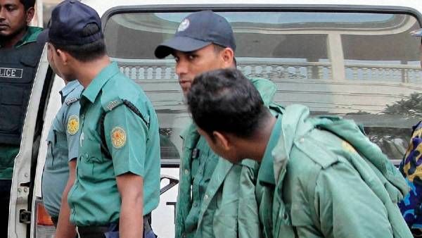 আমরা দেখলাম ওরা আসছে, পুলিশ তখন সরে গেল', বাংলাদেশের হিন্দু নির্যাতনে প্রত্যক্ষদর্শীর বয়ান