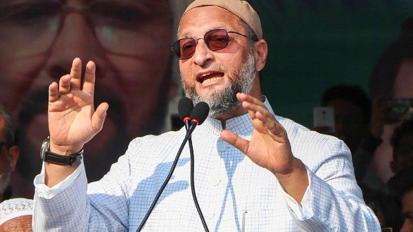 গাজিয়াবাদের কাছে AIMIM প্রধান আসাদউদ্দিন ওয়াইসিসের গাড়ি লক্ষ্য করে গুলি, গ্রেপ্তার ১