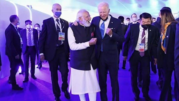 জি২০ সম্মেলনে বিশ্বনেতাদের মাঝে নরেন্দ্র মোদী, জড়িয়ে ধরলেন বাইডেন, কী বার্তা পেল বিশ্ব?