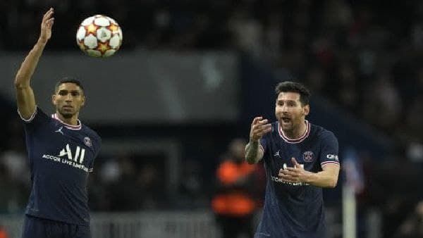 মেসি খাতা খুললেন লিগ ওয়ানে, গোলের খরা কাটিয়ে জয় এনে দিলেন পিএসজিকে