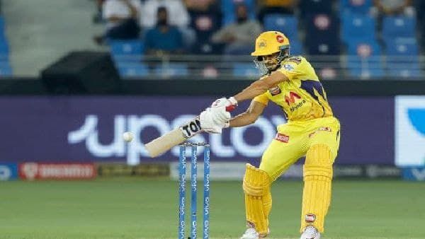 IPL 2021: ঋতুর রাজ আইপিএলে! কমলা টুপির অধিকারী হয়ে সিএসকে ওপেনার গড়লেন নয়া নজির