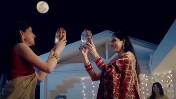 সমকামী দম্পতির করবা চৌথ! বিজেপির কোপে 'ডাবর', বিজ্ঞাপন সরাল কোম্পানি