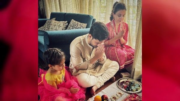 দিওয়ালির মেজাজে উৎসবমুখর বলিউড! তারকাদের ছবি, শুভেচ্ছাবার্তায় ভরছে নেট-পাড়া