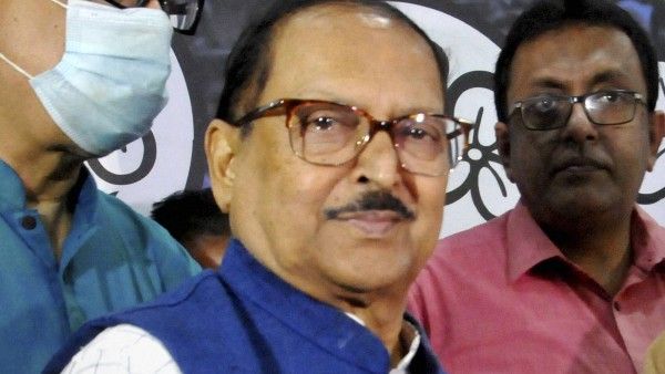 মহাকরণে সাক্ষাৎ ভূতের সামনে পড়েছিলেন সুব্রত মুখোপাধ্যায়! স্মৃতিপটে সেই হাড়হিম করা গল্প