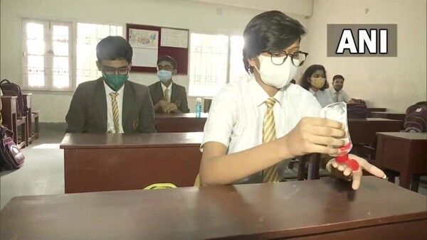 সারা দেশে স্কুলে অভিন্ন পাঠ্যক্রম, সুপারিশ সংসদের শিক্ষা বিষয়ক স্থায়ী কমিটির