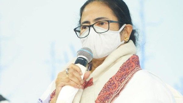 বাংলার করোনা পরিস্থিতির পর্যালোচনায় সরকার! ফের কি লকডাউন, প্রশ্নের জবাব দিলেন মুখ্যমন্ত্রী মমতা