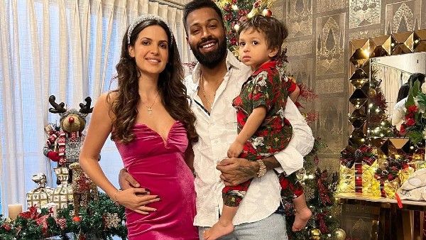 ফের বাবা হতে চলেছেন হার্দিক পাণ্ডিয়া?‌ নাতাশার বেবিবাম্পের ছবি দেখে নেট দুনিয়ায় জল্পনা তুঙ্গে