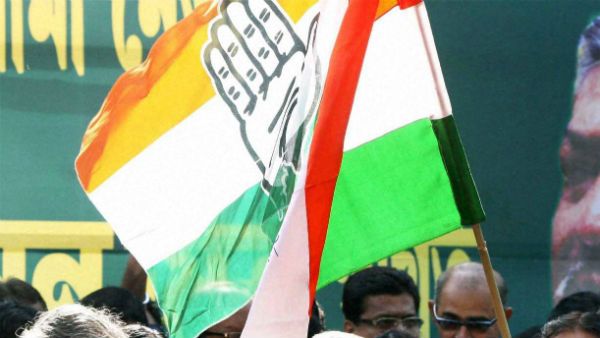লোকসভা ভোটে ৩০০ আসনও পাবে না কংগ্রেস, এবার বেসুরো দলের প্রবীণ নেতা