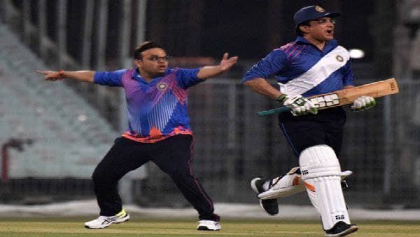 ইডেনে প্রীতি ম্যাচে সৌরভের দলে খেললেন আজহার, জয় শাহদের বিরুদ্ধে খেলার ফল কী?