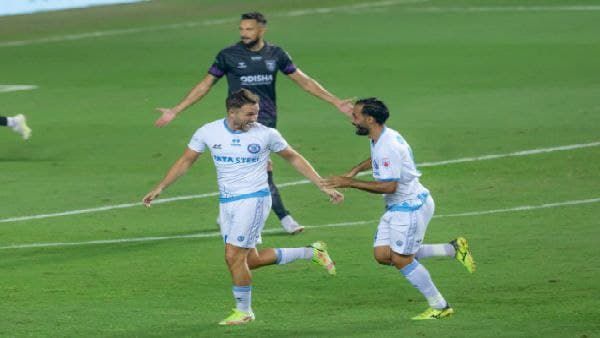 গ্রেগ স্টুয়ার্টের হ্যাটট্রিক! আইএসএলে ওডিশা এফসিকে ৪-০ গোলে চূর্ণ করে দুইয়ে জামশেদপুর এফসি