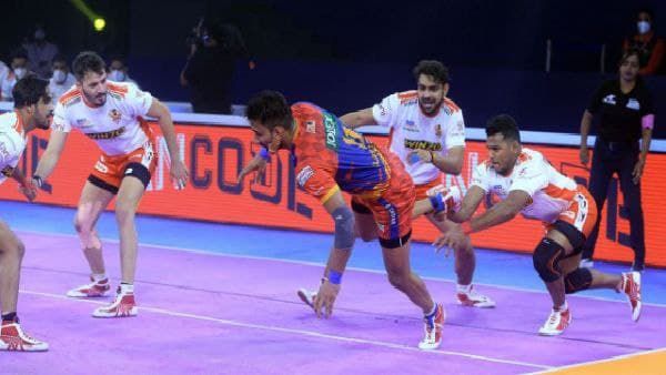 প্রো কবাডিতে বেঙ্গল ওয়ারিয়র্সকে হারিয়ে মধুর প্রতিশোধ শীর্ষে থাকা দাবাং দিল্লির, গুজরাট-ইউপি ম্যাচ টাই