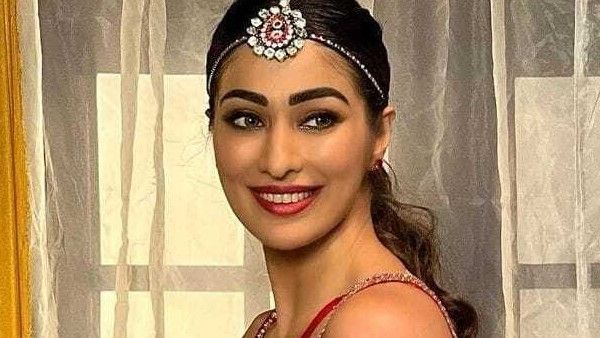 মহেন্দ্র সিং ধোনির সঙ্গে নিজের সম্পর্ক ও ব্রেক-আপের গল্প শোনালেন অভিনেত্রী রাই লক্ষ্মী