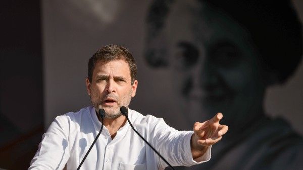 ১৯৭১-এর মুক্তিযুদ্ধে ভারতীয় সেনার বিজয় উদযাপনে ব্রাত্য ইন্দিরা, ক্ষুব্ধ রাহুল