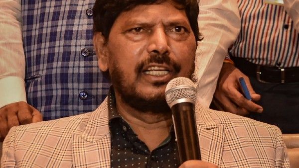 দেশের নতুন ভ্যারিয়েন্ট ওমিক্রন দূর করতে নতুন কি‌ স্লোগান দিলেন রামদাস আটওয়ালে?‌‌