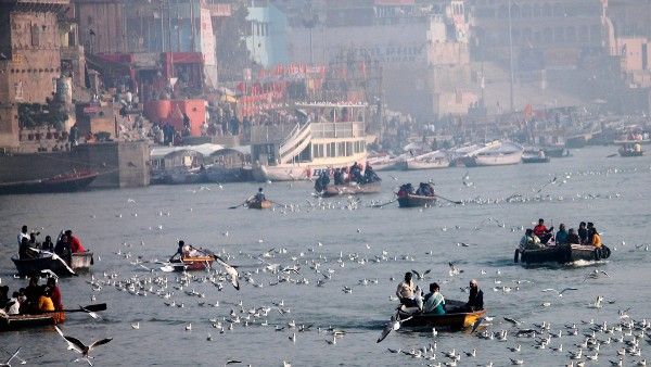 বারাণসীর ঘাট–মন্দির থেকে দূরে থাকুন অহিন্দুরা, পোস্টারে হুঁশিয়ারি, তদন্ত শুরু পুলিশের