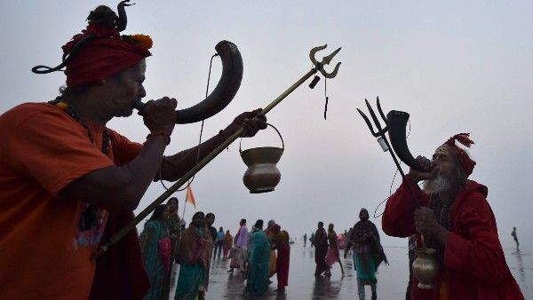 কত লোকের আরটিপিসিআর সম্ভব? হাইকোর্টের নির্দেশ মেনে ছোট করে মেলা করার বার্তা মমতার