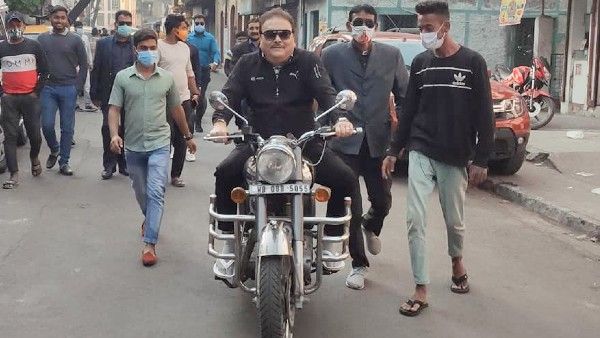 বিটি রোডে ট্রাকের ধাক্কায় আহত মদন মিত্র, মৃত্যু মুখ থেকে ফিরলাম বললেন বিধায়ক