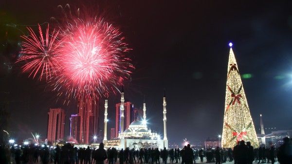 এখনও নতুন বছরকে স্বাগত জানাতে পারেনি কোন দেশ? দেখে নিন এক নজরে