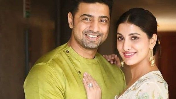 টলিপাড়ায় ফের সংক্রমণ, এবার করোনা আক্রান্ত অভিনেতা সাংসদ দেব ও তাঁর বান্ধবী রুক্মিণী