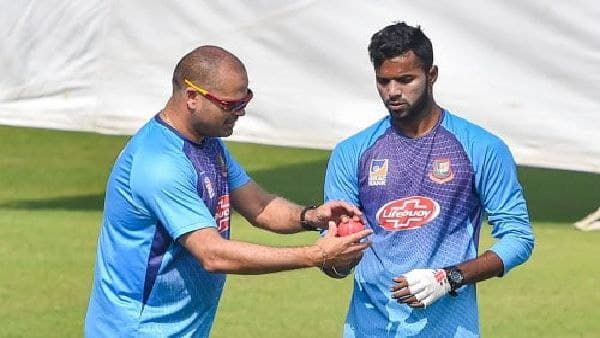 এবাদতের স্বপ্নের স্পেলে চাপে বিশ্বচ্যাম্পিয়নরা! নিউজিল্যান্ডের মাটিতে প্রথম টেস্ট জয়ের দিকে বাংলাদেশ