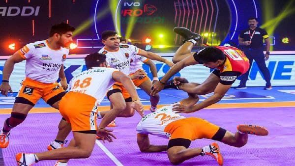 প্রো কবাডিতে বেঙ্গালুরু বুলসকে হারাল পুনেরি পল্টন, তেলুগু বধ ইউ মুম্বার, আটকে গেল জয়পুর