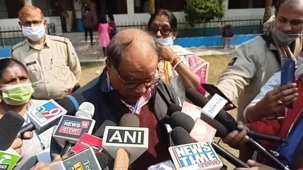 ও থাকলে খুব খুশি হতো আজ! কথা বলতে গিয়ে কেঁদে ফেললেন অশোক ভট্টাচার্য