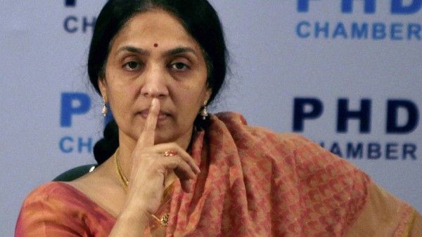 প্রাক্তন NSE কর্তা চিত্রা রামকৃষ্ণনের বাড়িতে আয়কর বিভাগের হানা