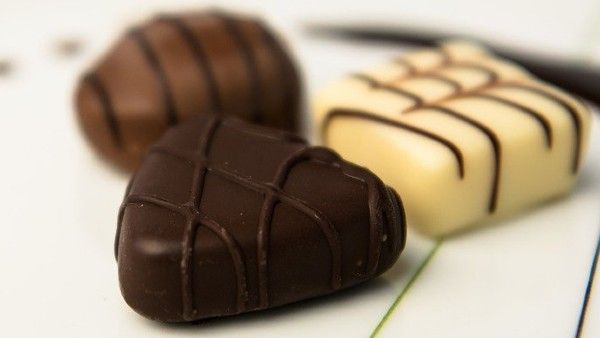 চকোলেট ডে–তে কোন রাশির জাতকদের কোন চকোলেট দিয়ে ইমপ্রেস করবেন জানুন