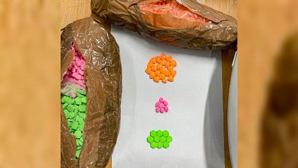 এনসিবি–নৌ সেনা অভিযান, গুজরাত উচ্চ সাগর থেকে বাজেয়াপ্ত ২০০০ কোটির মাদক