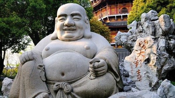 বাস্তু দোষ কাটাতে বাড়িতে রাখুন এই জিনিসগুলি, অর্থের অভাব কখনও