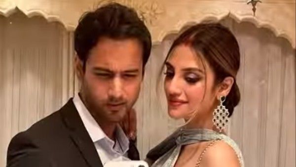 ‘ভ্যালেন্টাইন্স ডে’র দিন নুসরত কীভাবে অনুরাগের ছোঁয়া দিলেন যশকে, জানেন আপনি