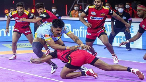 প্রো কবাডিতে বাংলা পরাস্ত গুজরাটের কাছে, বেঙ্গালুরু বুলসের বিরুদ্ধে ইউপি যোদ্ধার হার