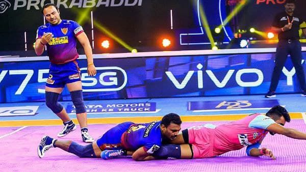 প্রো কবাডিতে জয়পুরের কাছে হেরেও শীর্ষে দিল্লি, তামিল থালাইভাসের কাছে পরাস্ত তেলুগু টাইটান্স