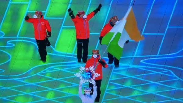 বেজিং শীতকালীন অলিম্পিকে ভারতের পতাকাবাহক আরিফকে দেখে আবেগাপ্লুত অভিনব বিন্দ্রা