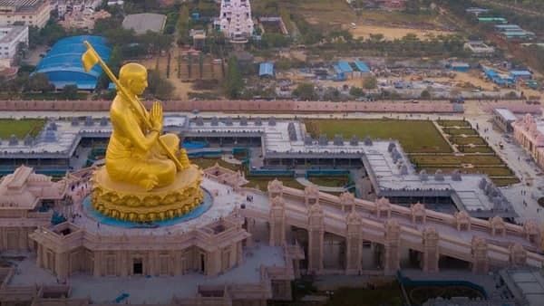 বিশ্বের দ্বিতীয় উচু মূর্তি উদ্বোধনেও নেই কেসি আর! মুখ দেখাতে নাকি ভয় পাচ্ছেন, বলছে বিজেপি