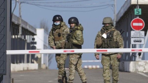 ইউক্রেনের বিচ্ছিন্নতাবাদীদের স্বীকৃতি দেওয়ার পরে কড়া পদক্ষেপ! রাশিয়ার বিরুদ্ধে জারি আমেরিকার প্রথম নিষেধাজ্ঞা