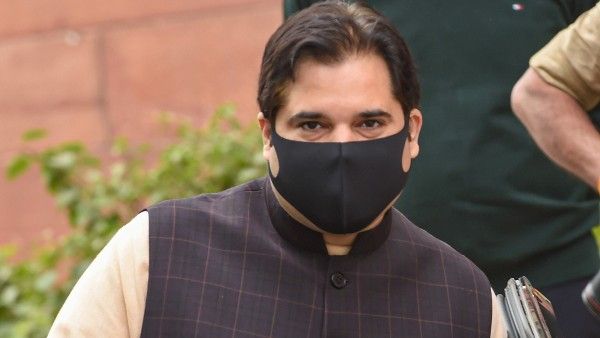 পাঁচ লাখ কর্মী বেকার! উত্তরপ্রদেশ ভোটের আগে অস্বস্তি বাড়িয়ে তোপ বিজেপি সাংসদের