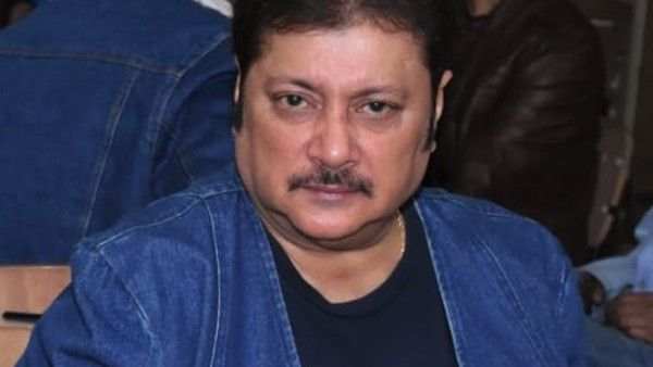 অভিনেতা অভিষেক চট্টোপাধ্যায়ের প্রয়াণে শোকস্তব্ধ টলিপাড়া, শোক জ্ঞাপন সোশ্যাল মিডিয়ায়