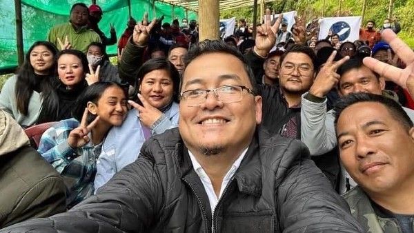 পাহাড়ে বদল আসন্ন! আকস্মিক উত্থানের মতোই সাত তাড়াতাড়ি পতনের মুখে হামরো পার্টি