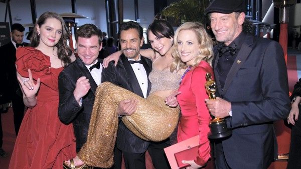 ৯৪তম অ্যাকাডেমি অ্যাওয়ার্ডে তিনটে বিভাগে পুরস্কার জিতে নিল ‘‌কোডা’‌