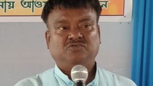 'বেচারামকে কড়া বার্তা দেওয়ার মতো কোনও নেতা তৈরি হয়নি,' ফেসবুক পোস্ট করেও ডিলিট করলেন মান্না