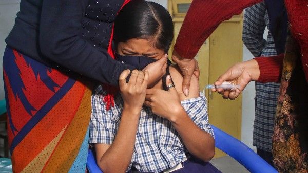 বাংলায় ১২ বছরের বেশি বয়সীদের দেওয়া হবে ভ্যাকসিন! রইল সব তথ্য