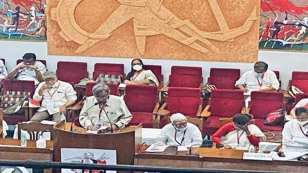 নতুন সিপিএম রাজ্য সম্পাদক মহঃ সেলিম! সিপিএম রাজ্য কমিটি থেকে বাদ সূর্য-বিমান, আসছেন সুশান্ত-শতরূপ